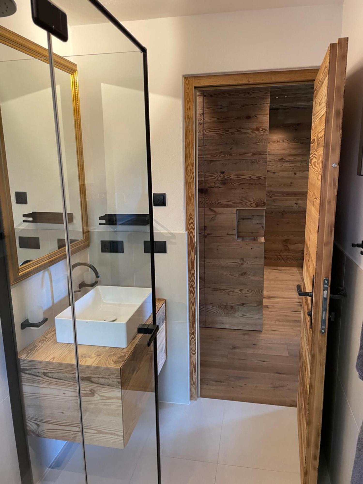 Exclusives Apartment Im Sonnenhof Moos Sexten Exterior photo